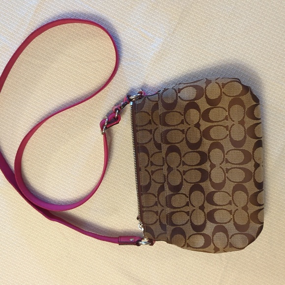 Coach Cross-Body & Matching Wristlet/Wallet - Picture 2 of 6